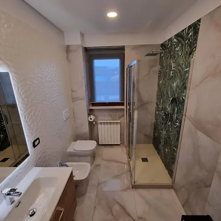 Sanzio, Centro Apartment *