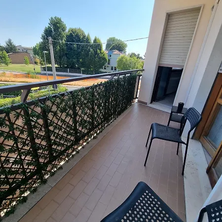 Sanzio, Centro Apartment